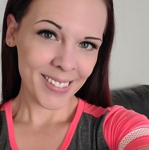 Meet your Posher, Marissa